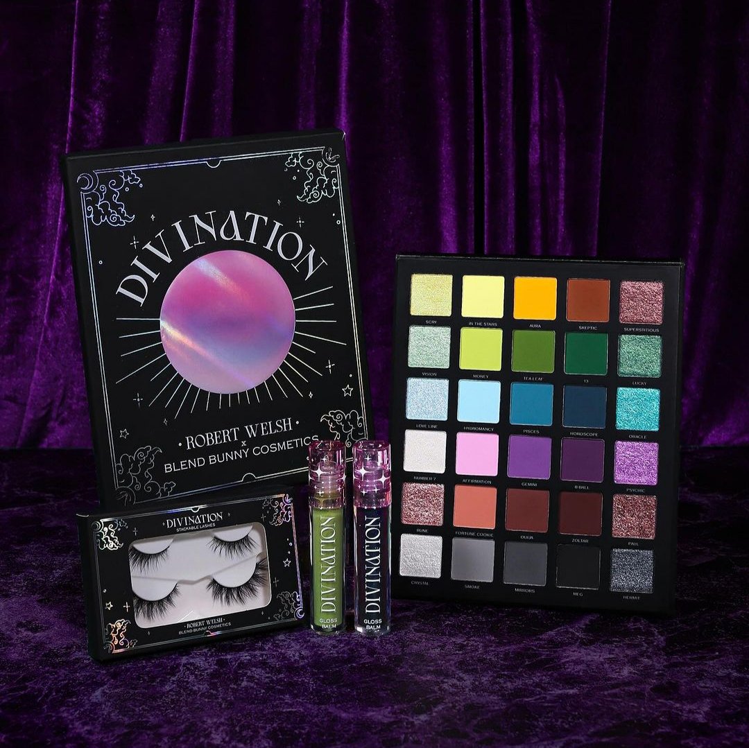 Divination eyeshadow palette