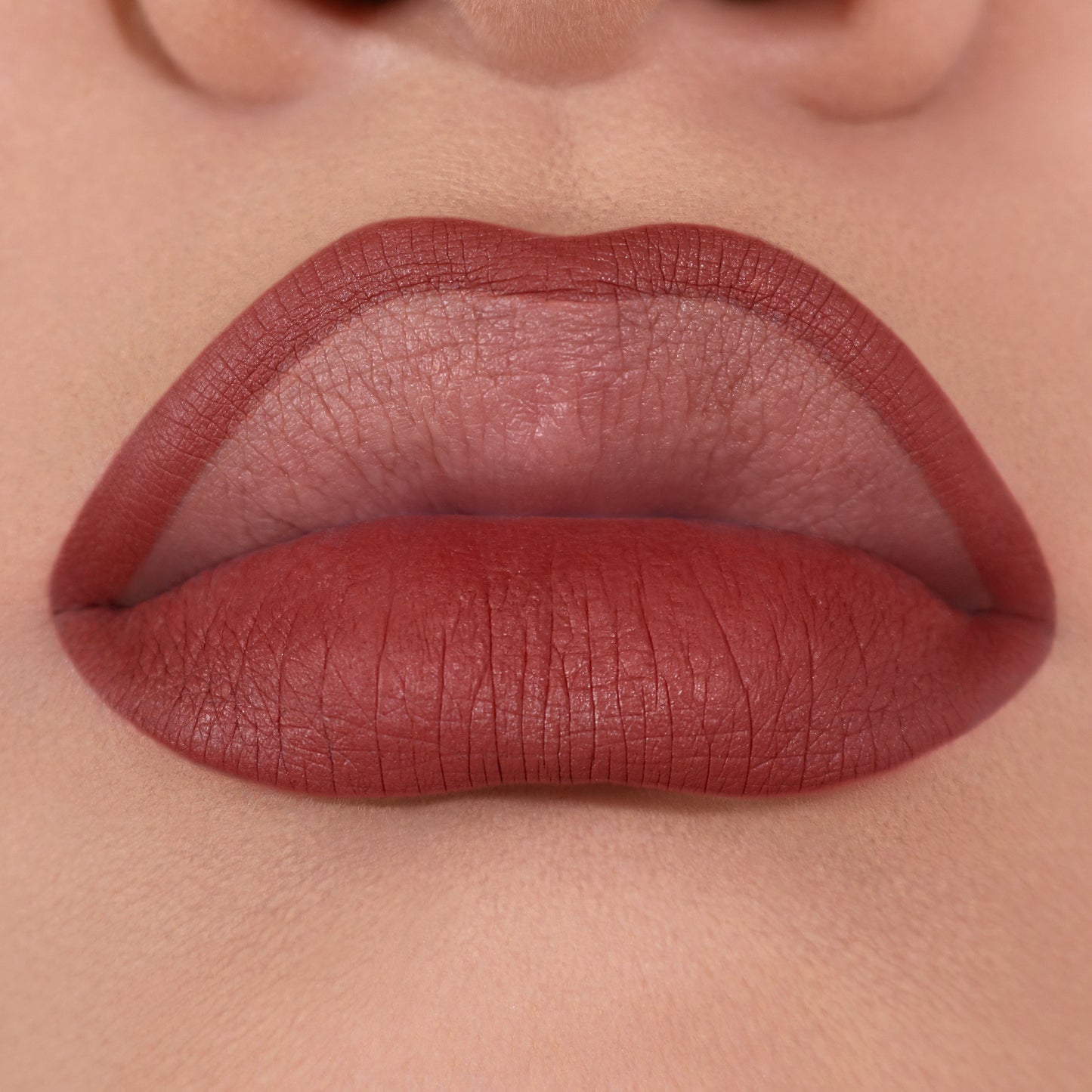 Matte lipliner