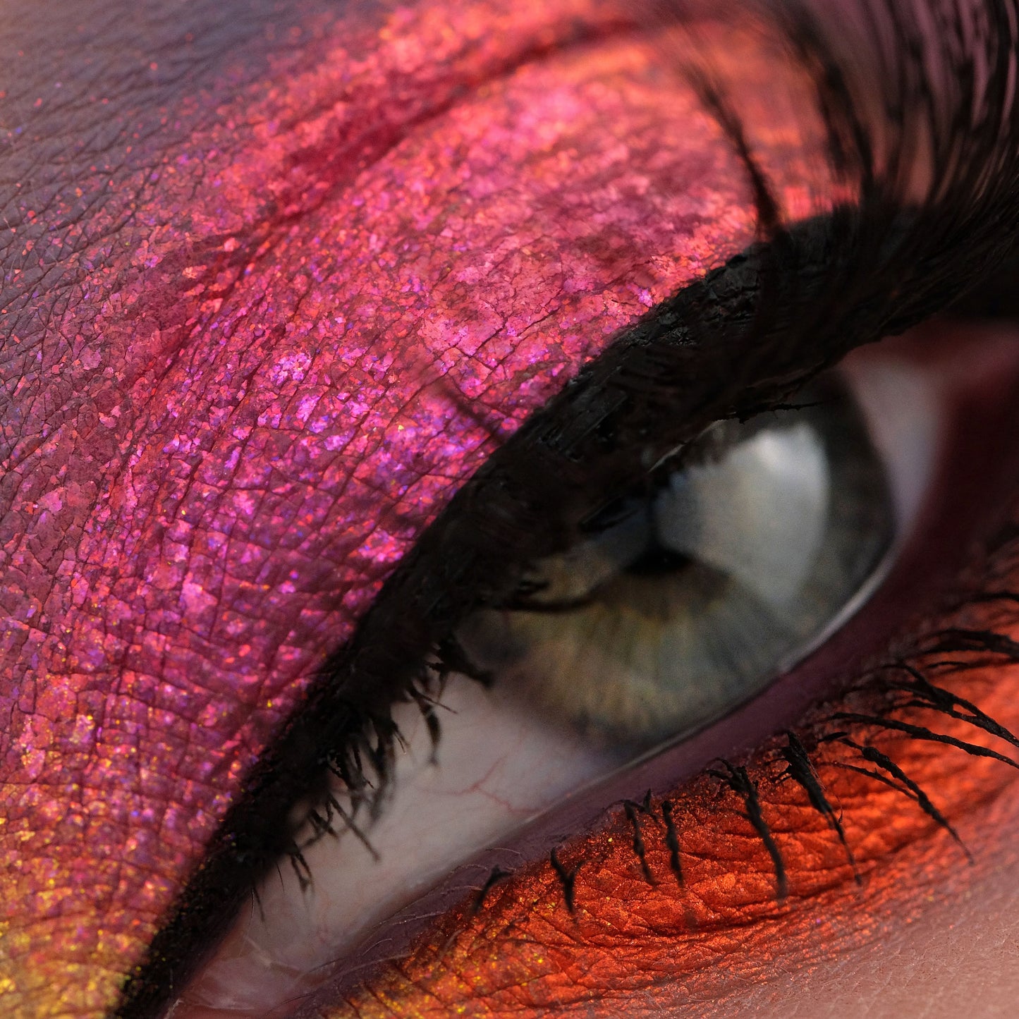 Skylight Opal Multichrome Loose eyeshadow