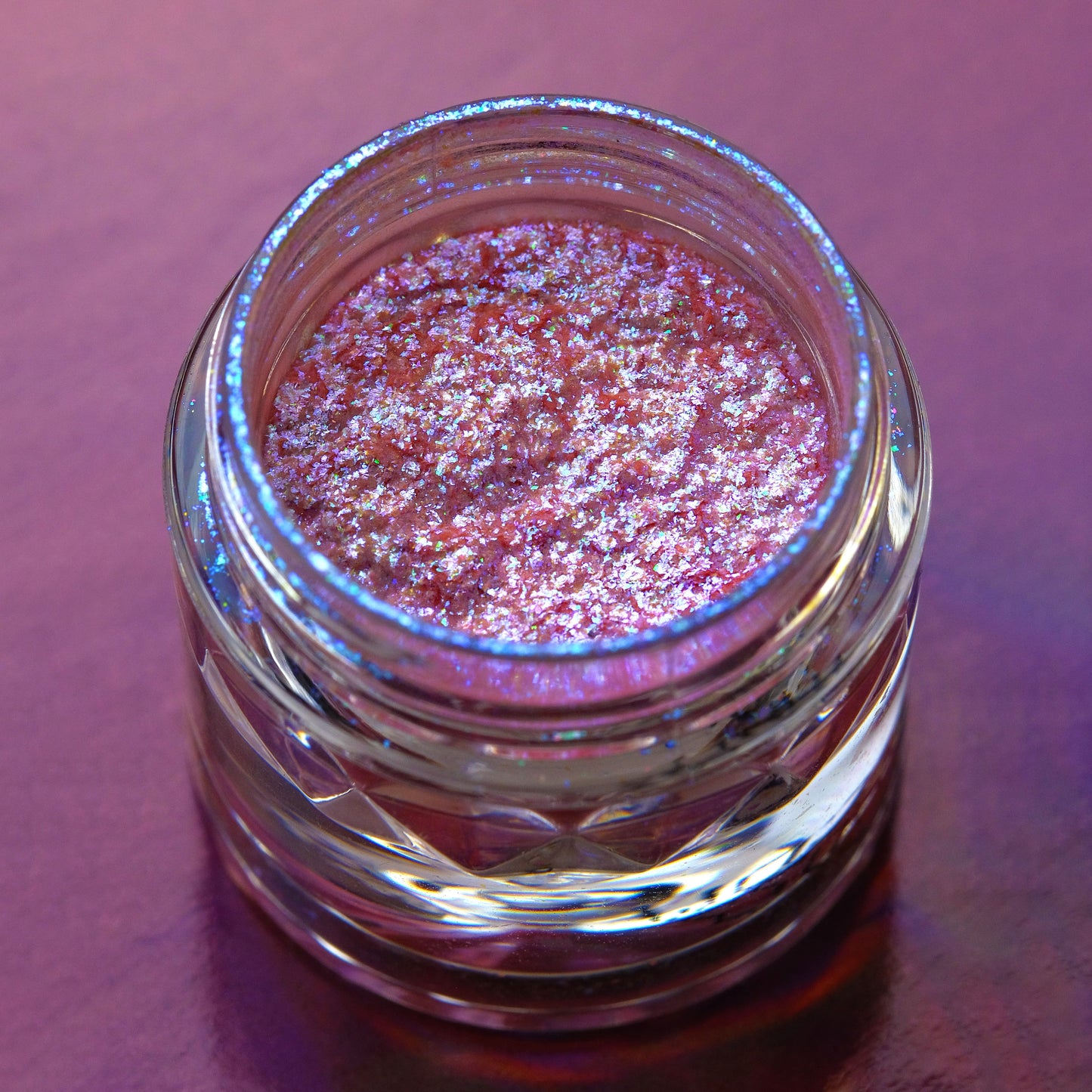 Moody Cow Opal Moonstone Loose eyeshadow