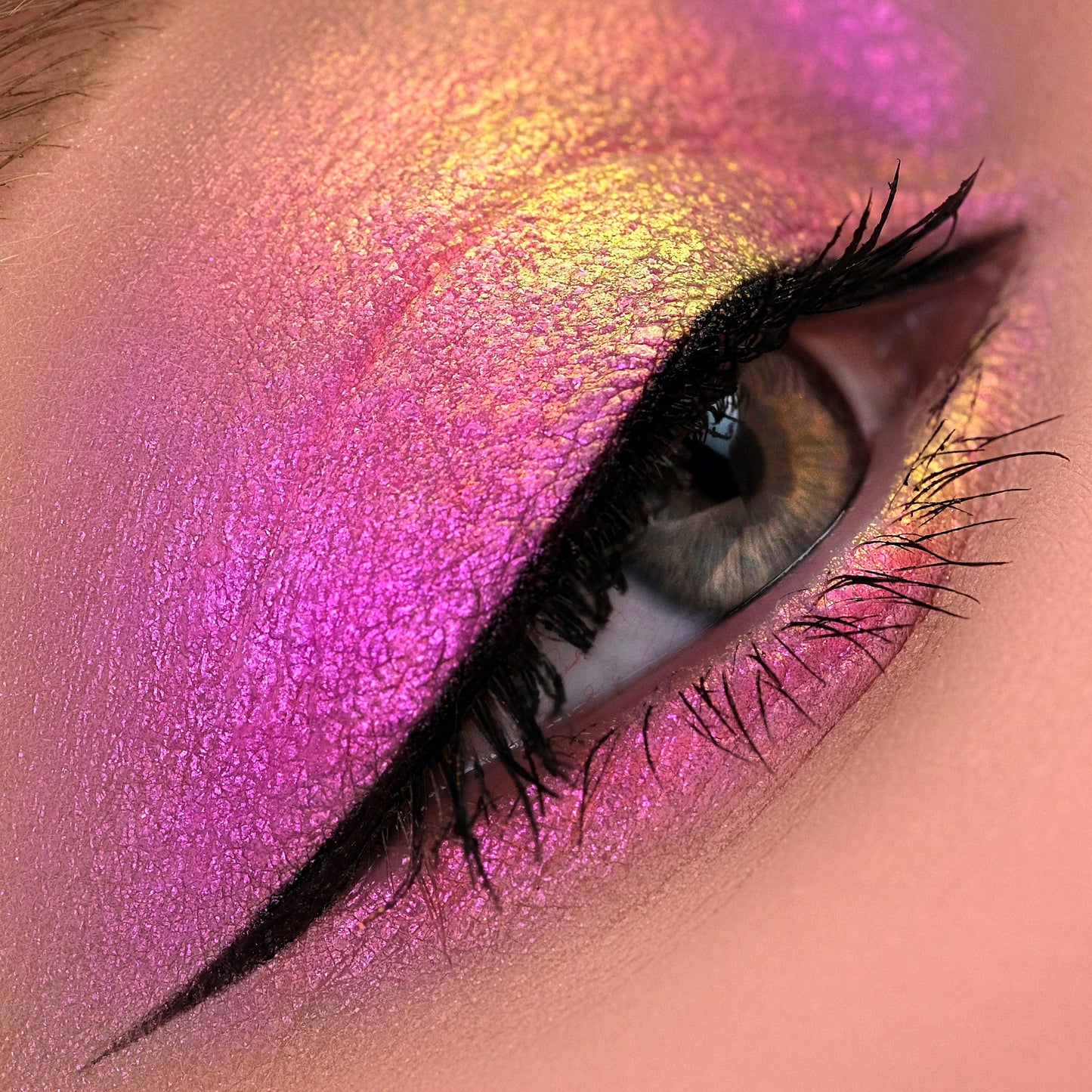 Cutie Pie Opal Moonstone Loose eyeshadow