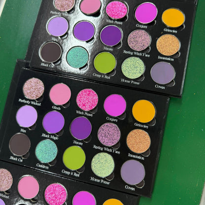 Basic Witch eyeshadow palette