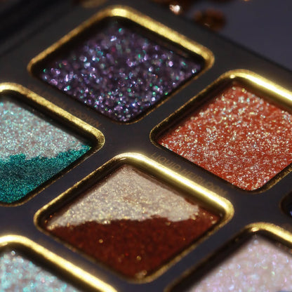 Chrome Book Vol.3 eyeshadow palette