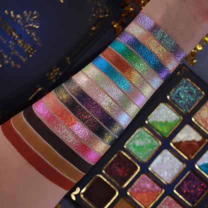 Chrome Book Vol.3 eyeshadow palette