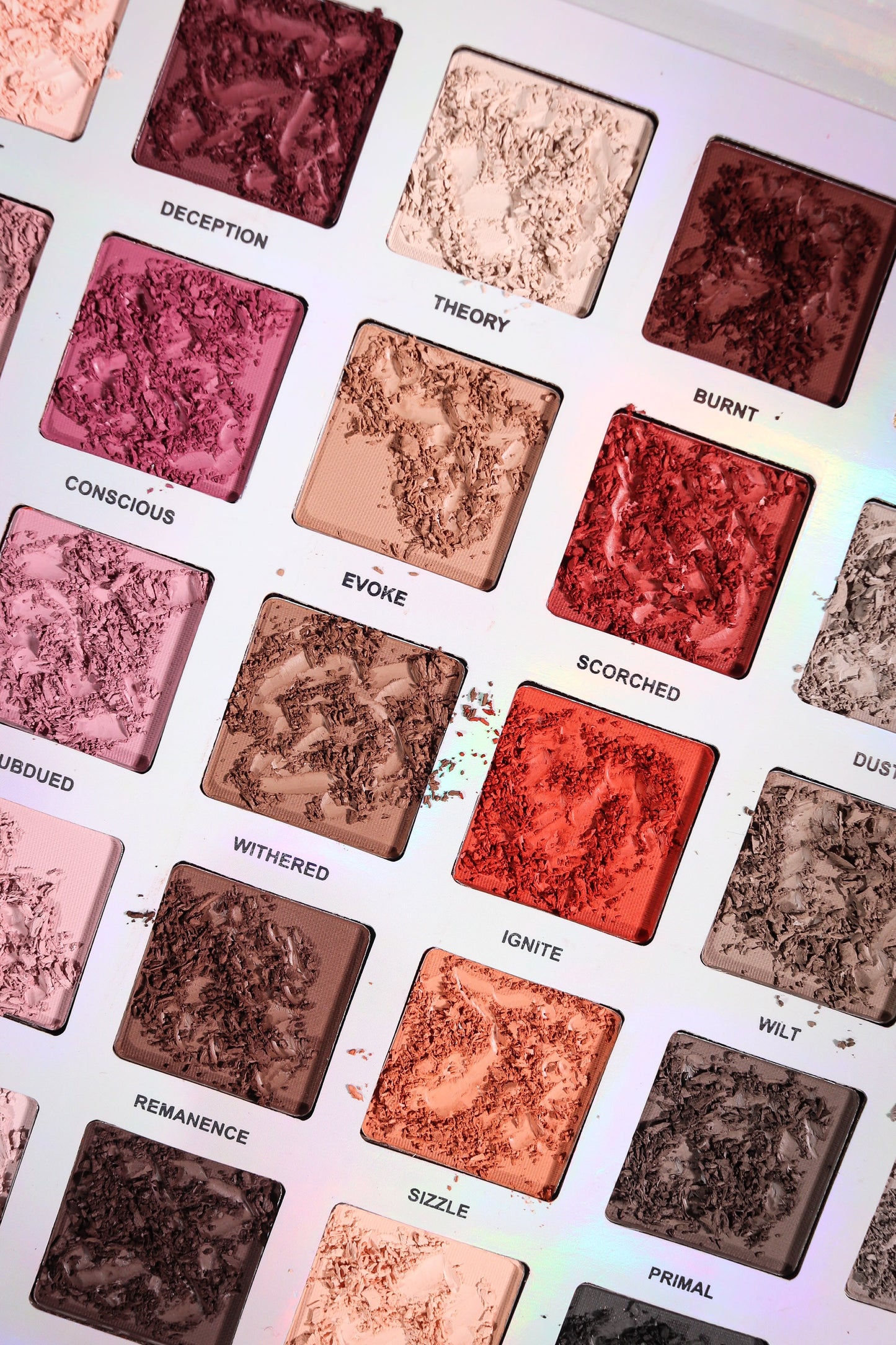 Ellis V2: 30 shade matte eyeshadow palette
