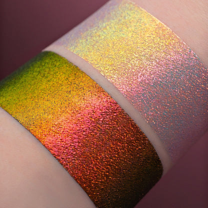 Pillow Fight Opal Multichrome Loose eyeshadow