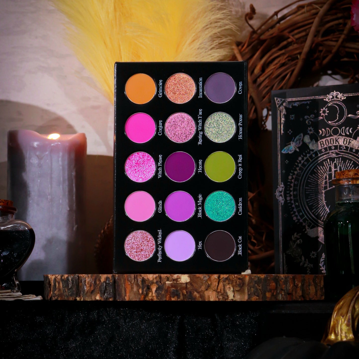 Basic Witch eyeshadow palette