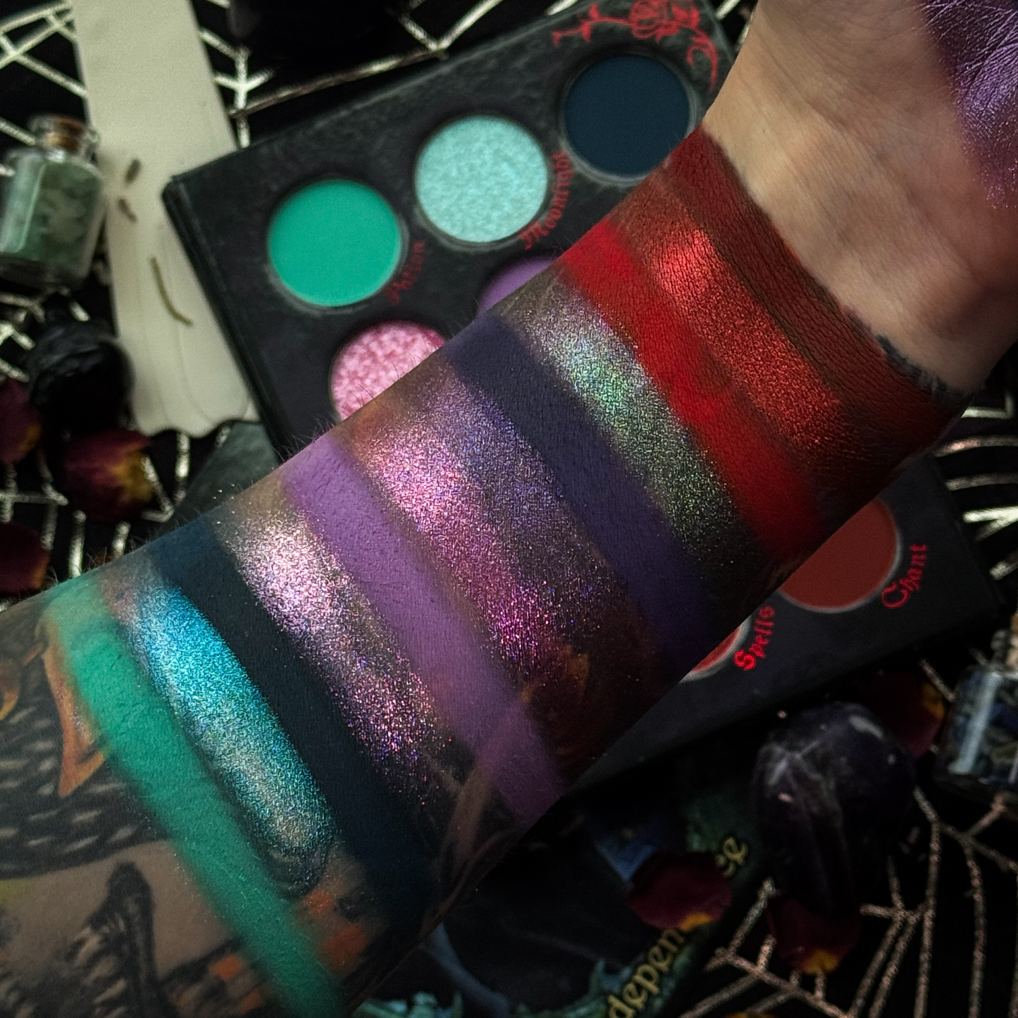 The Witch's Familiar eyeshadow palette