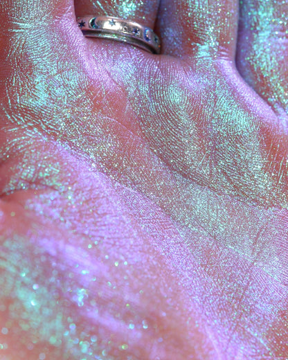 Dreamer Opal Multichrome loose eyeshadow, fifth product shot