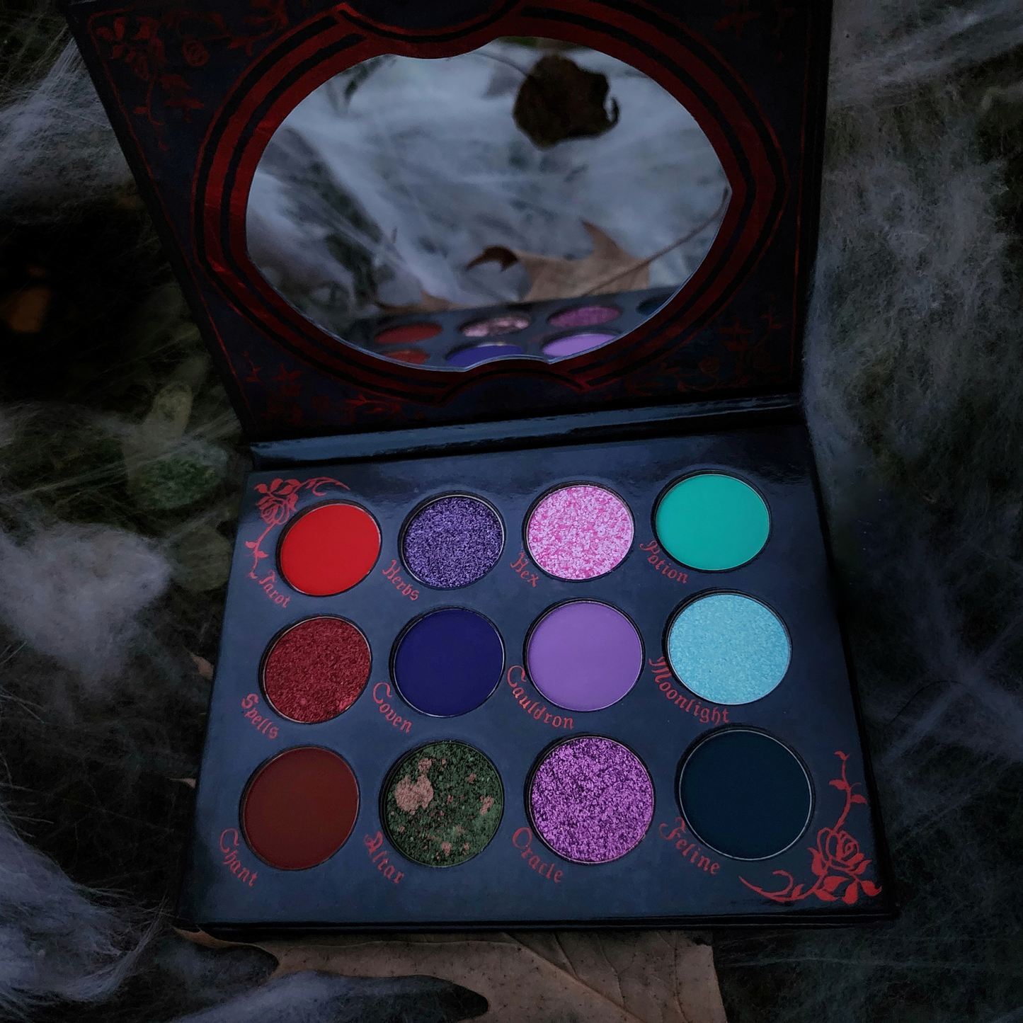 The Witch's Familiar eyeshadow palette