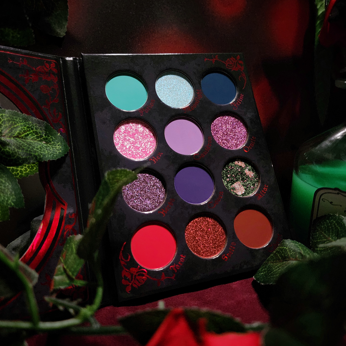 The Witch's Familiar eyeshadow palette