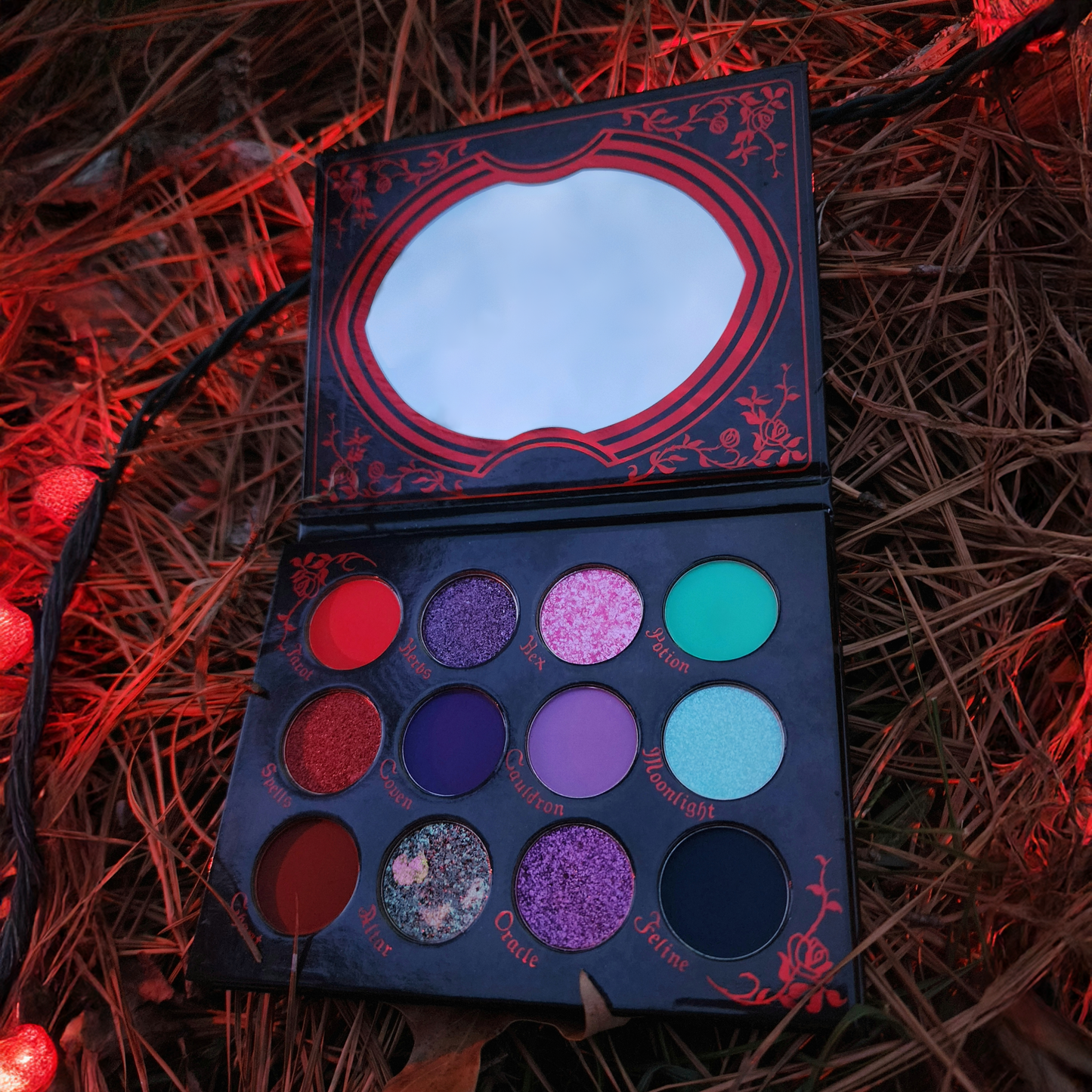 The Witch's Familiar eyeshadow palette