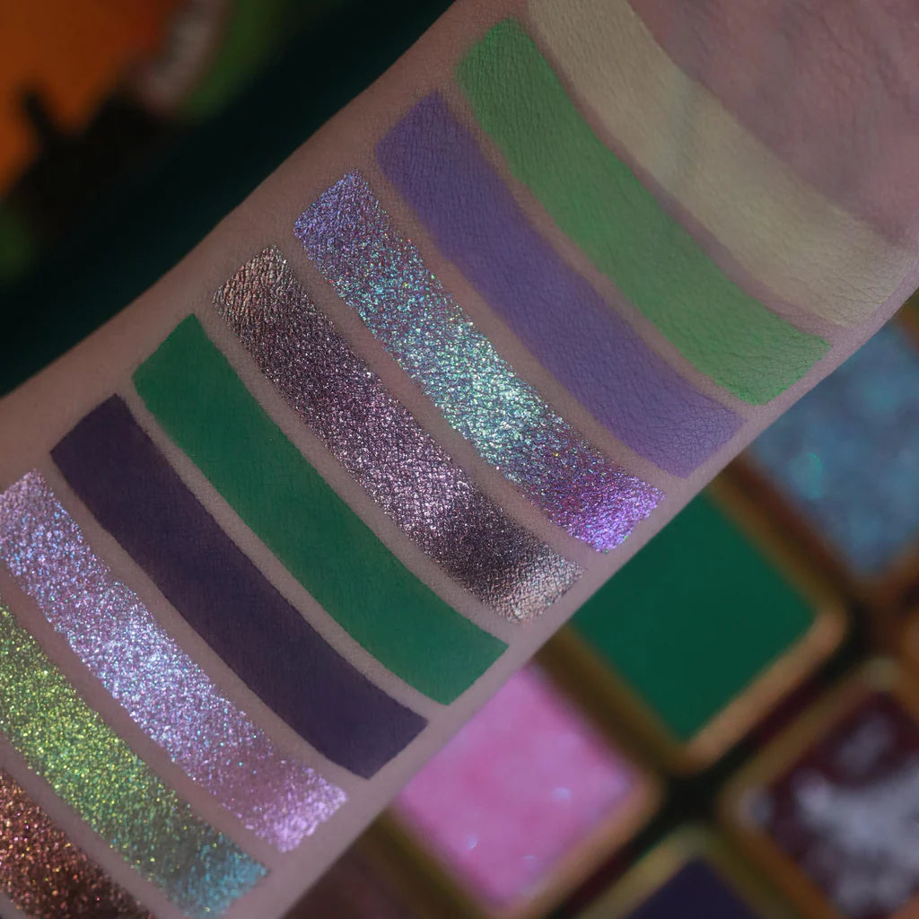 Trapped eyeshadow palette