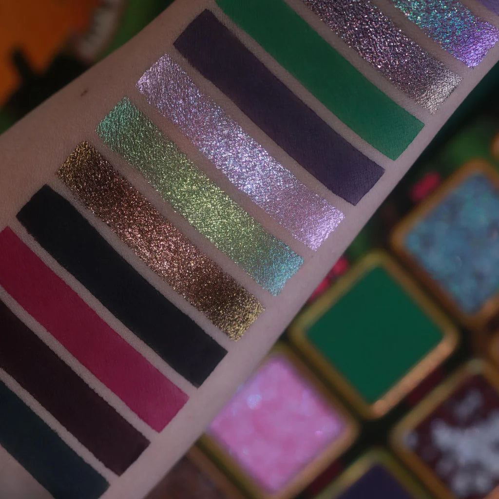 Trapped eyeshadow palette