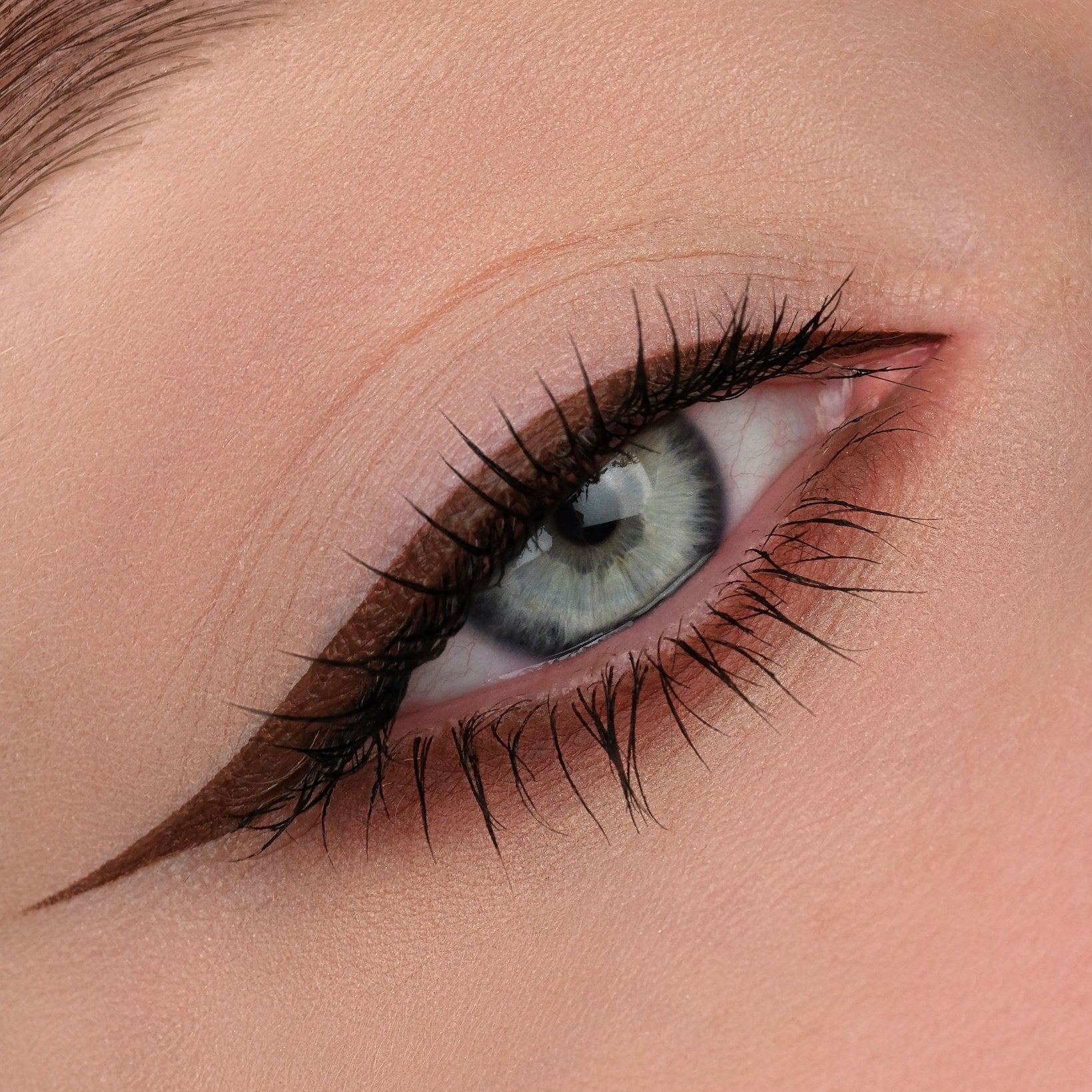 Lunar Spice Shadow Potion paint worn as eyeliner